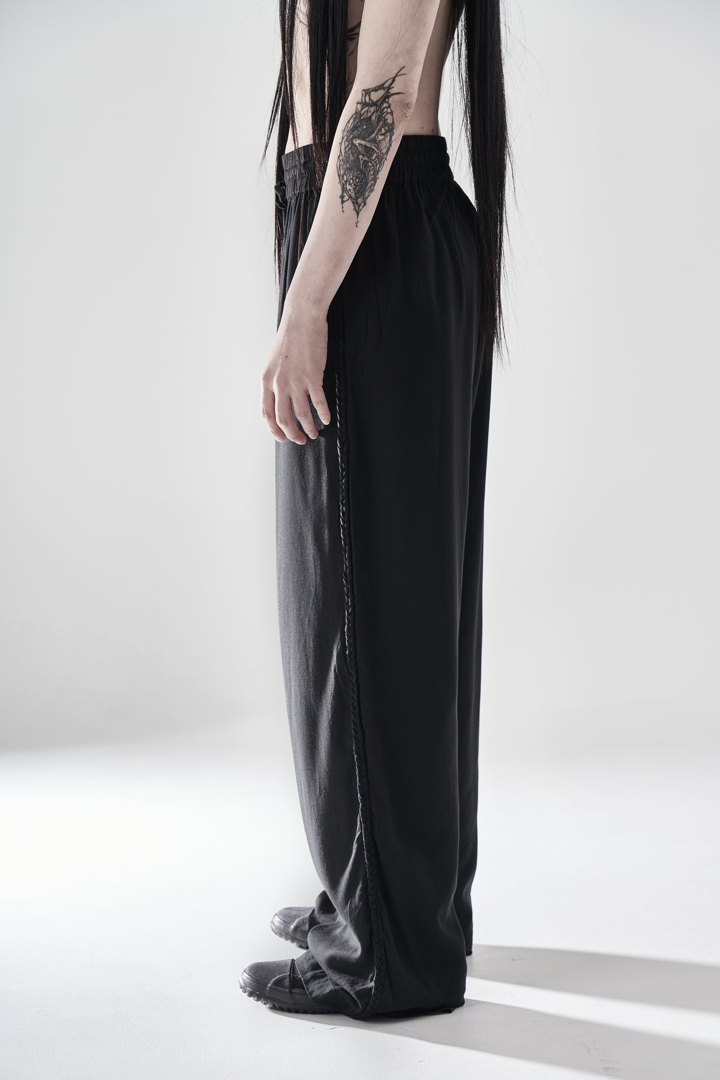 BRAIDED TROUSER